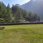 Apartment Genepy Cervinia Vda Vacanze In Vetta Cir 0252 *