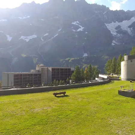 Apartment Genepy Cervinia Vda Vacanze In Vetta Cir 0252 *